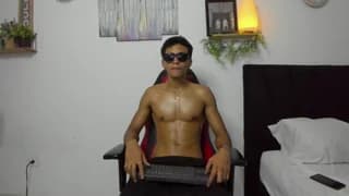 chriss_johnson - chaturbate